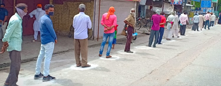 crowd near banks nagina