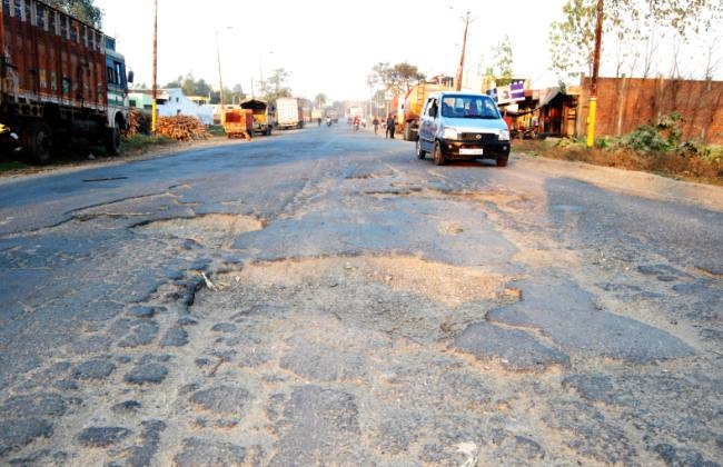 damaged road najibabad