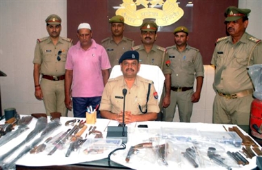 one arrets illegal arms marking