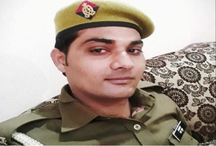 police shot himself bijnor